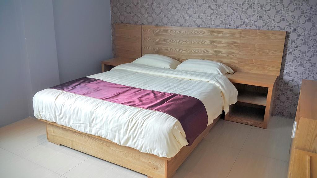 Residence 21 Boutique Inn Miri Bagian luar foto